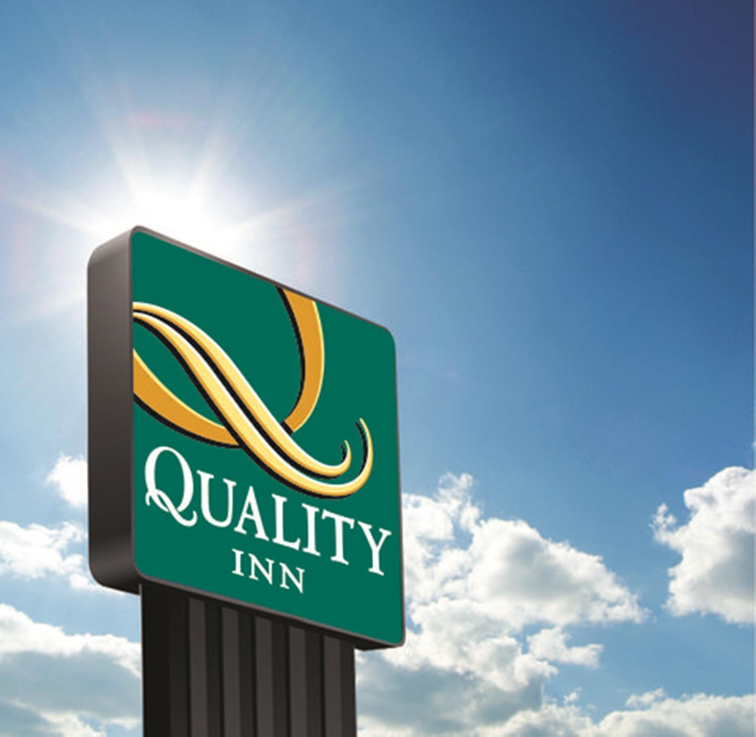 Quality Inn & Suites Silverdale Bangor-Keyport Екстер'єр фото