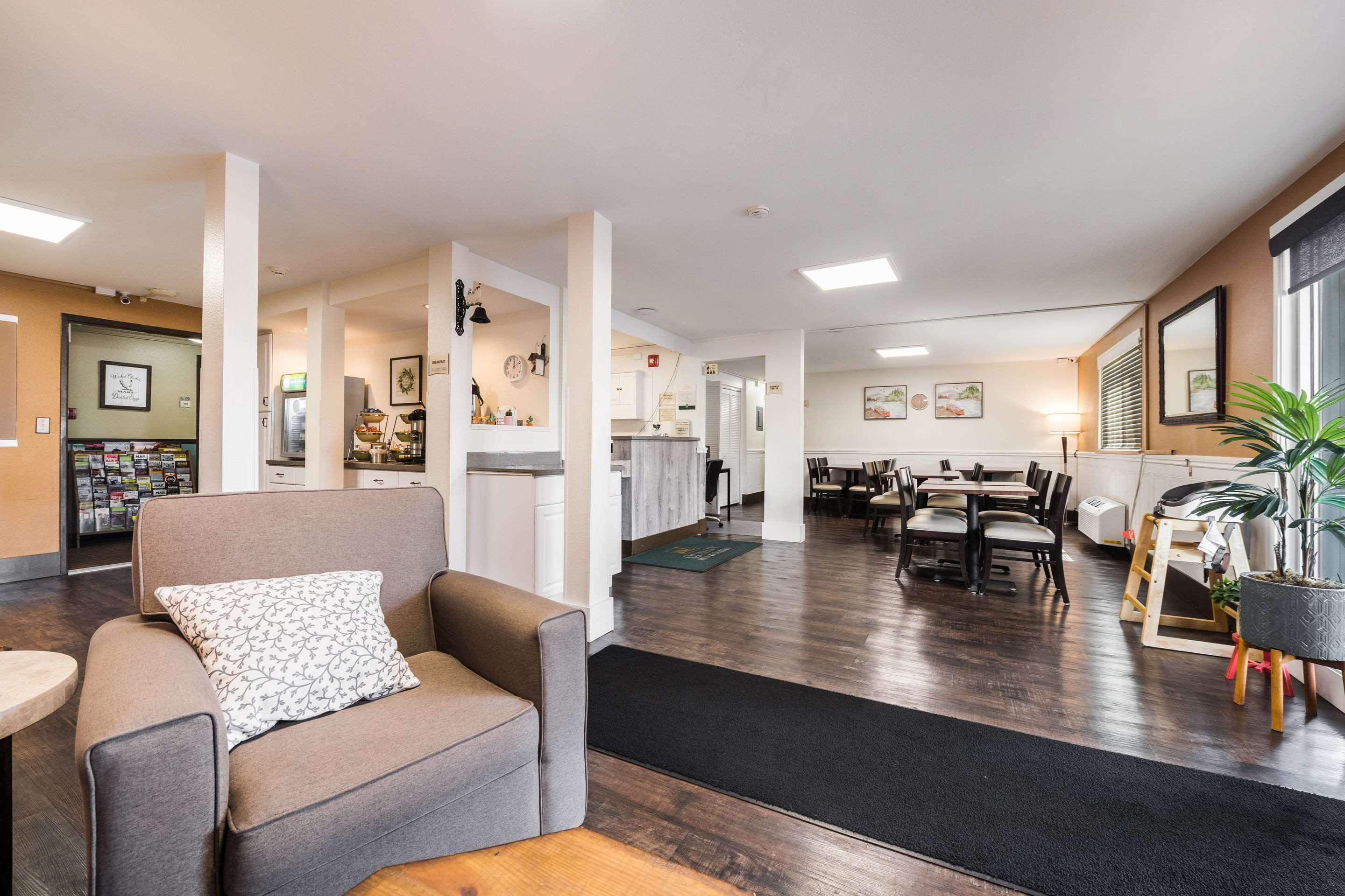 Quality Inn & Suites Silverdale Bangor-Keyport Екстер'єр фото