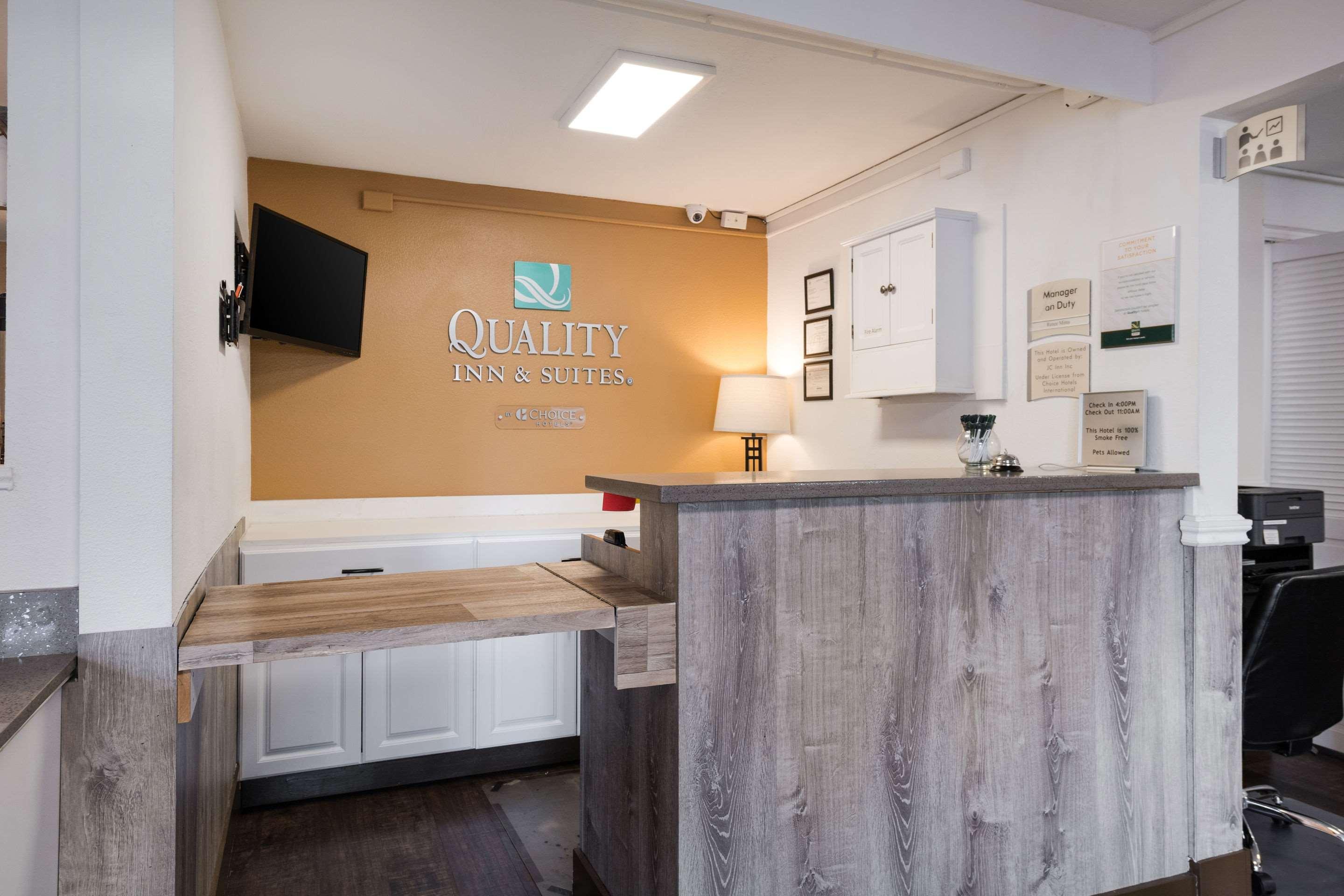 Quality Inn & Suites Silverdale Bangor-Keyport Екстер'єр фото