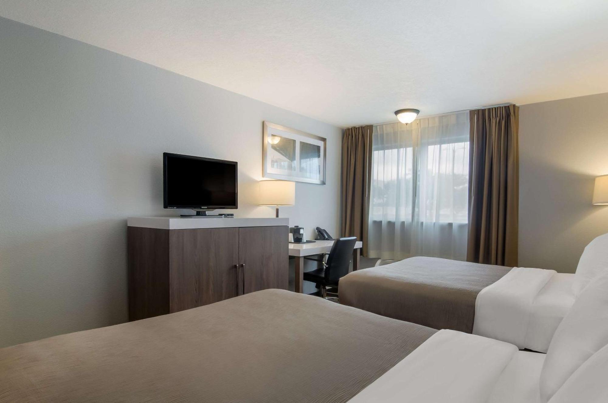 Quality Inn & Suites Silverdale Bangor-Keyport Екстер'єр фото