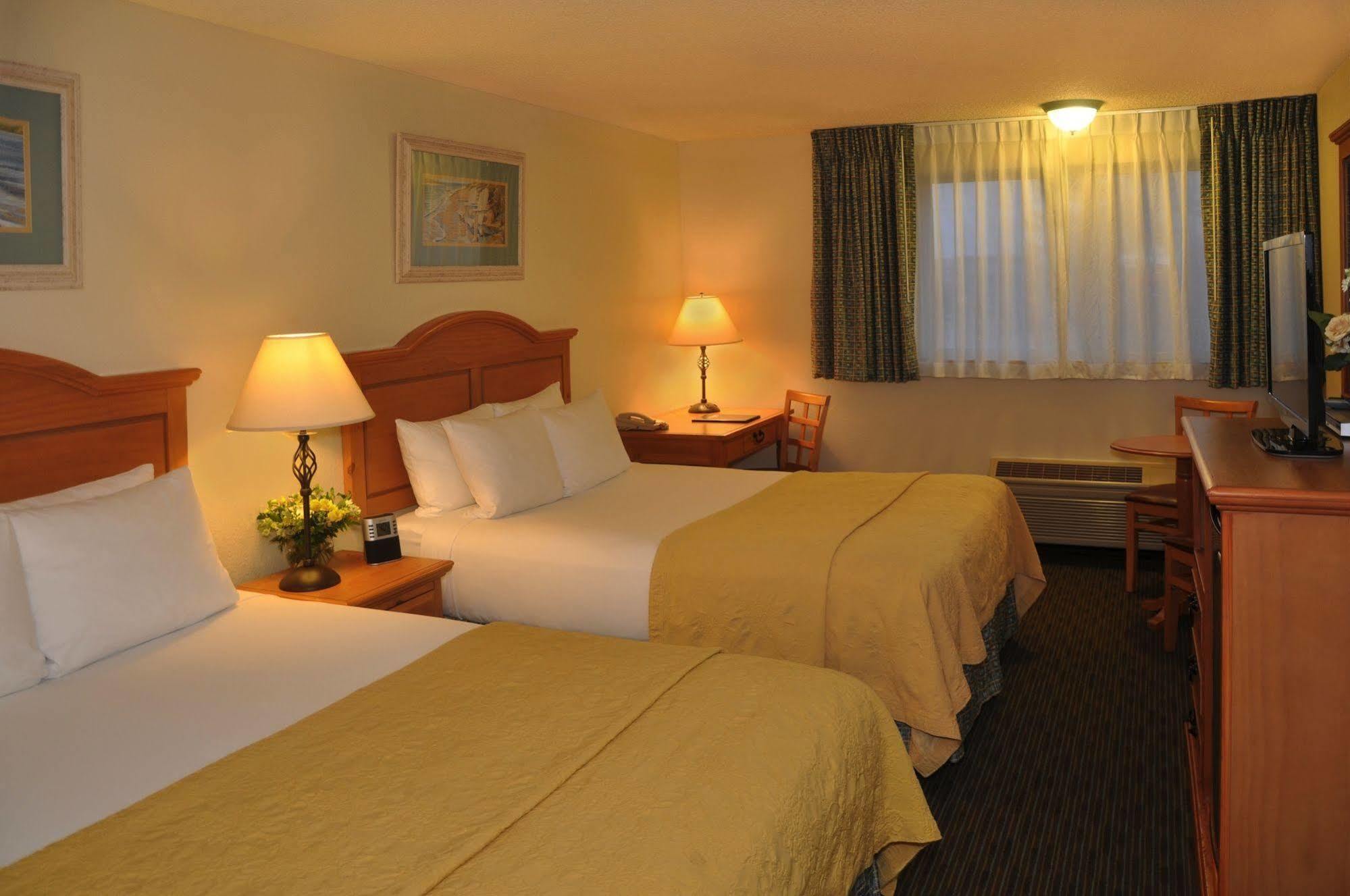 Quality Inn & Suites Silverdale Bangor-Keyport Екстер'єр фото